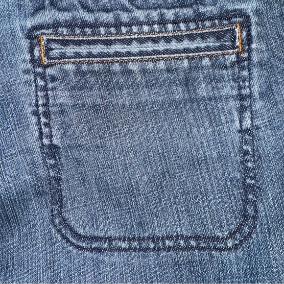 EXPRESS Women’s Size 6 Blue Mid Rise Wide Flare Leg 💯 % Cotton Faded - Picture 4 of 7